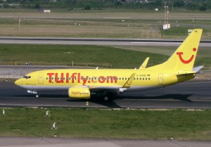 tuifly_b737-700_d-ahxb_dus.jpg